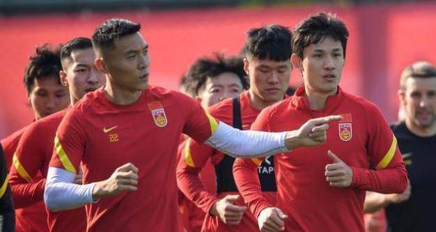 中国男足王牌代表德甲球队首发踢主力，激战90分钟后大胜5比1-德甲球队