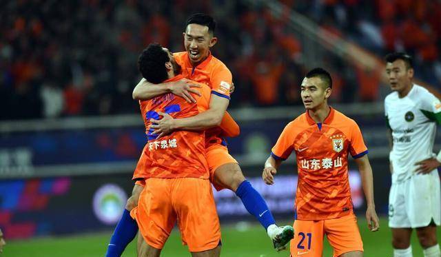 赢了，2023中国足球最后一冠属山东泰山，拿下两项最佳，全年五冠笑傲中超-中国足球
