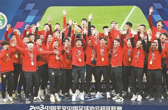上海海港冠军含金量不高 梅州客家成广东足球“独苗”